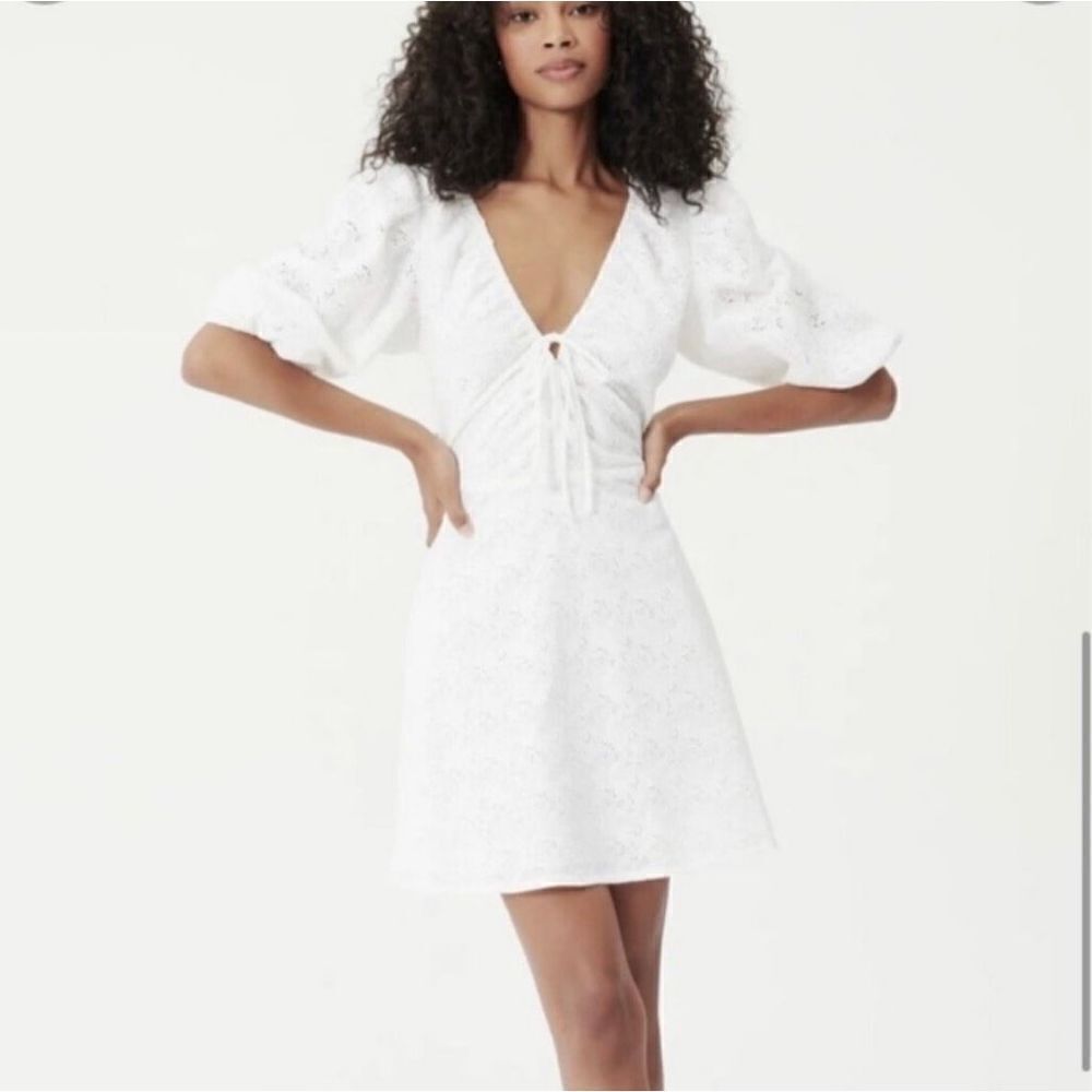 NICHOLAS Danni White Eyelet Mini Dress Size 6 NWT Summer Bridal Shower
